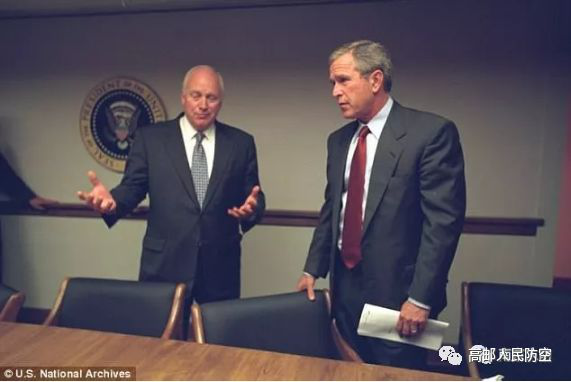 特朗普曾在抗議者包圍白宮期間躲進地堡，如何應(yīng)急？(圖10)