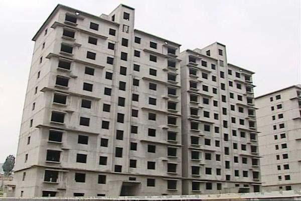 昆明30戶居民住進爛尾樓：靠電瓶供電，小區(qū)名叫“別樣幸福城”(圖3)