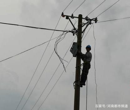 綏化突遭龍卷風(fēng)襲擊，房蓋在天上飛！村民：我70歲沒見過這事(圖8)