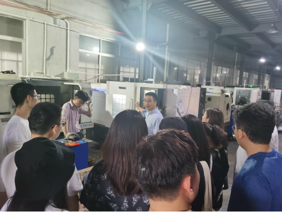 建機(jī)協(xié)會代表到浙考察合作工廠——歐盾科技(圖1)